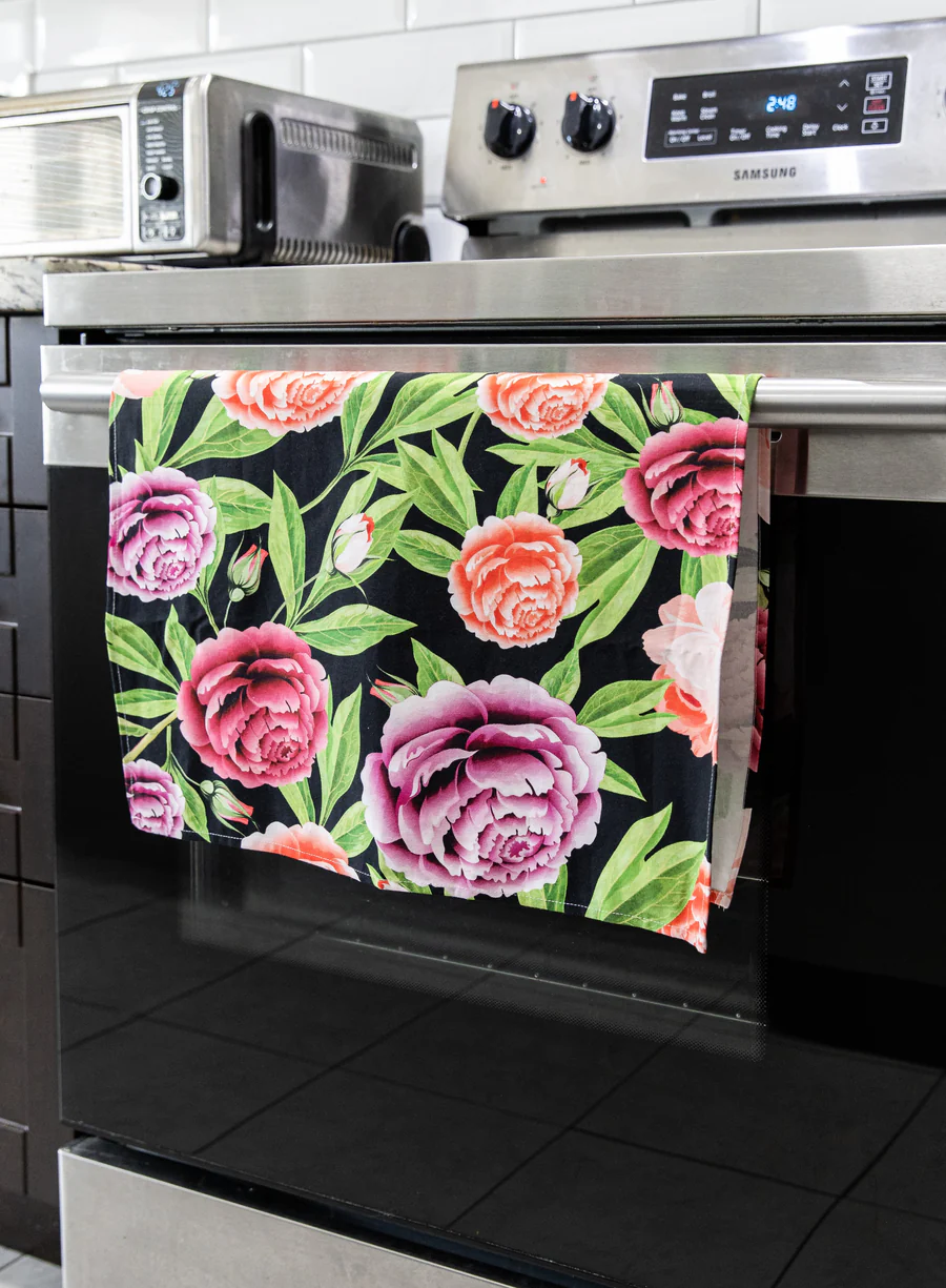 Sure Grip Kitchen Towels by Tania J.